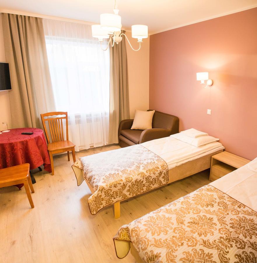 Ankur Hotell Mustvee Exterior foto
