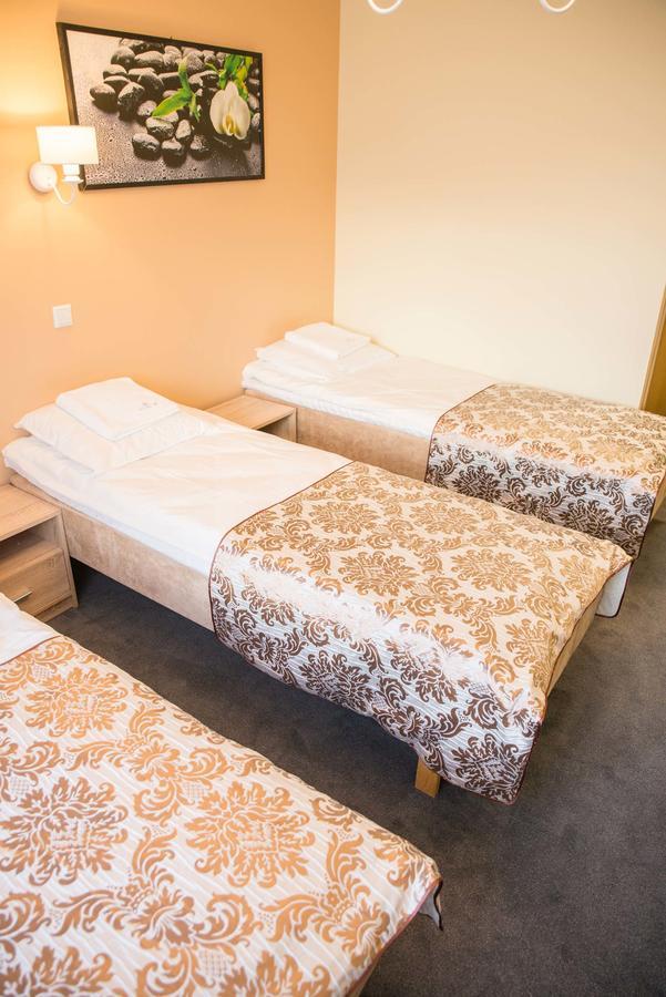 Ankur Hotell Mustvee Exterior foto