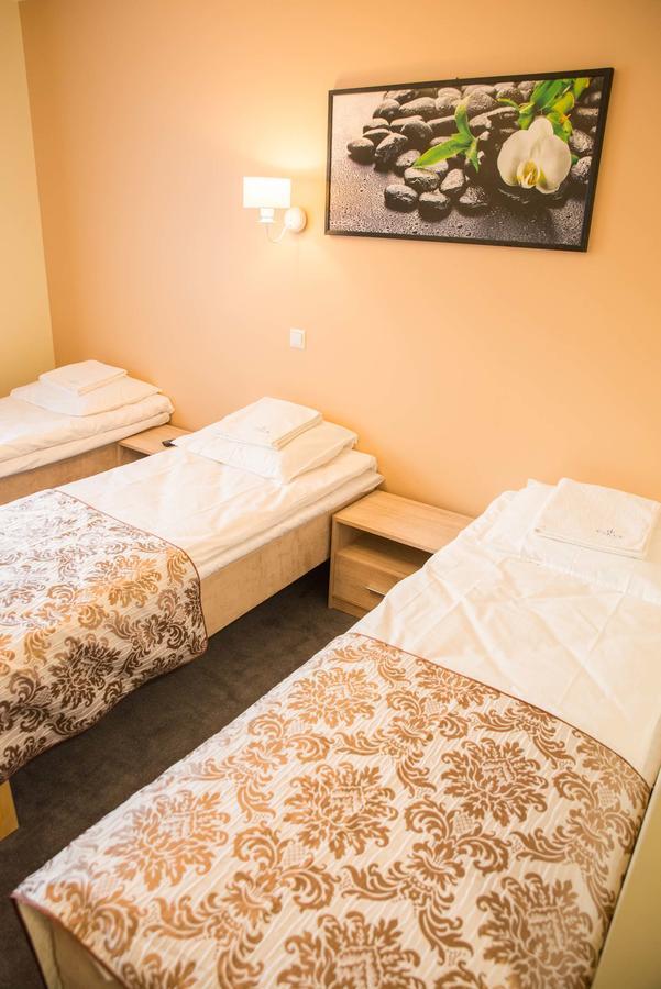 Ankur Hotell Mustvee Exterior foto