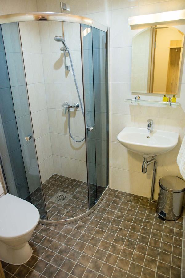 Ankur Hotell Mustvee Exterior foto